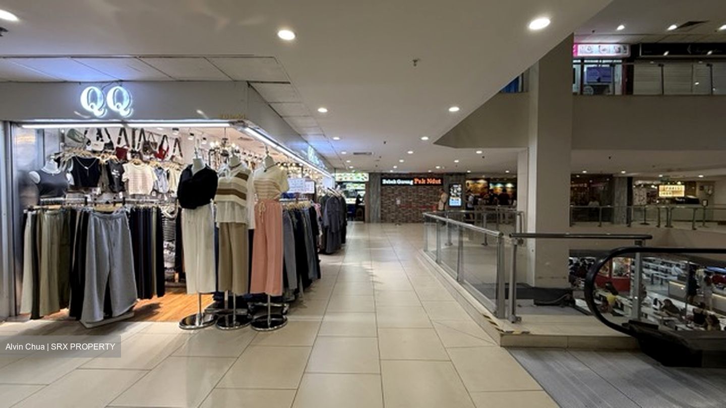 Lucky Plaza (D9), Retail #505303091